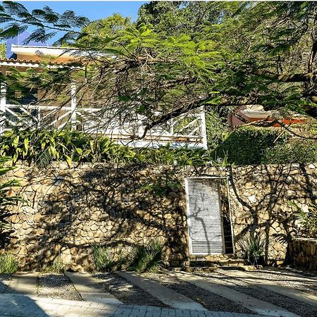 Casas Com Jacuzzi E Churrasqueira A 500 Metros Da Praia Do Pereque Na إلهابيلا المظهر الخارجي الصورة